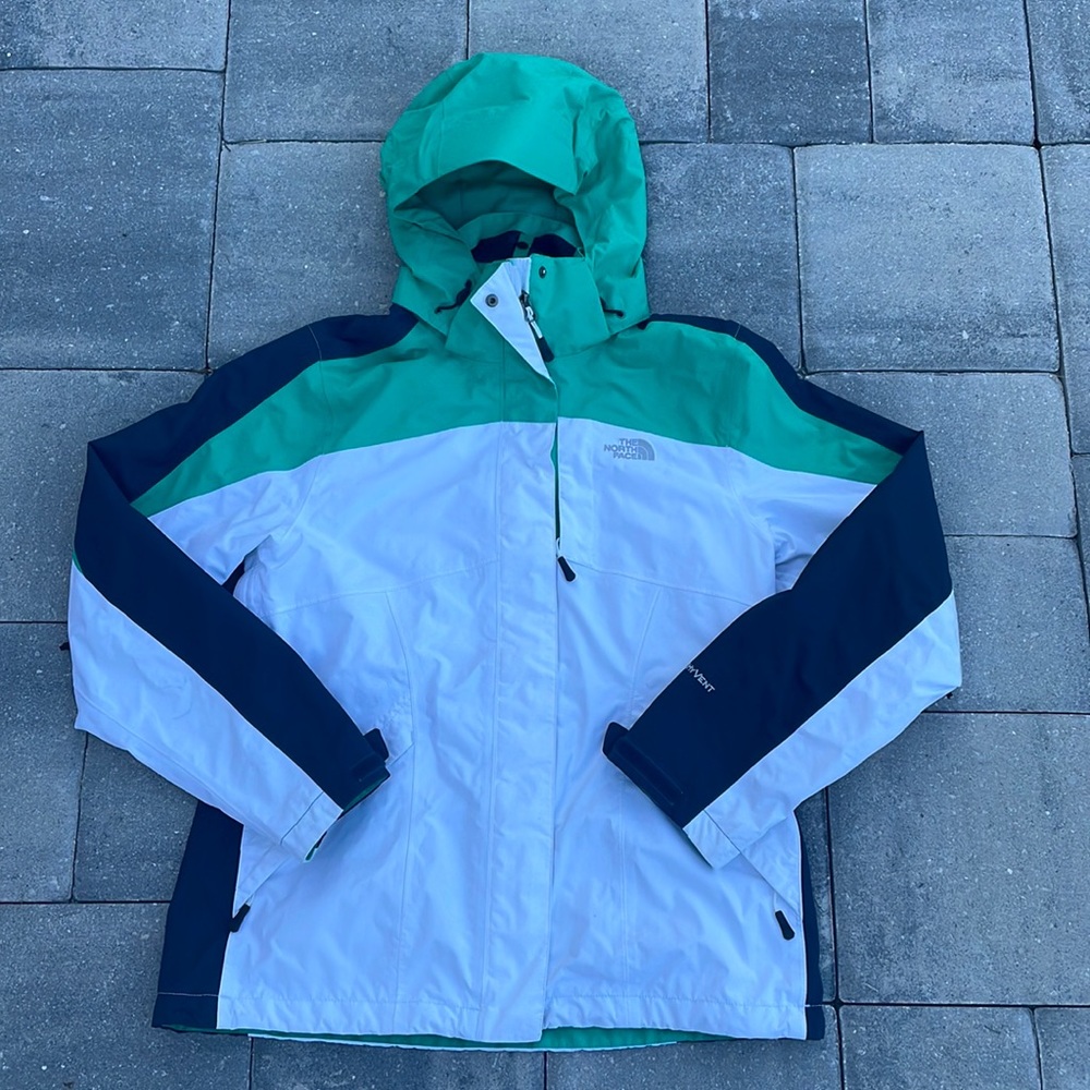 THE NORTH FACE HYVENT JACKET SHELL WOMENS MEDIUM